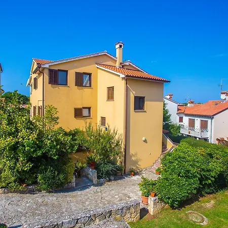 Ruzica Guest house 3*