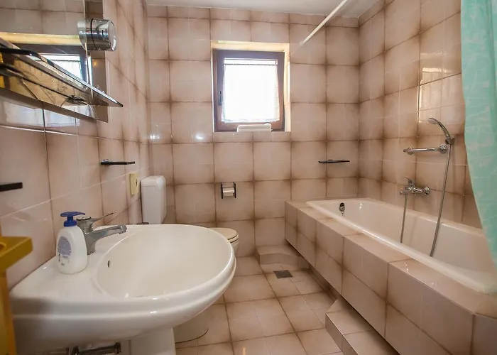 Ruzica Πανσιόν